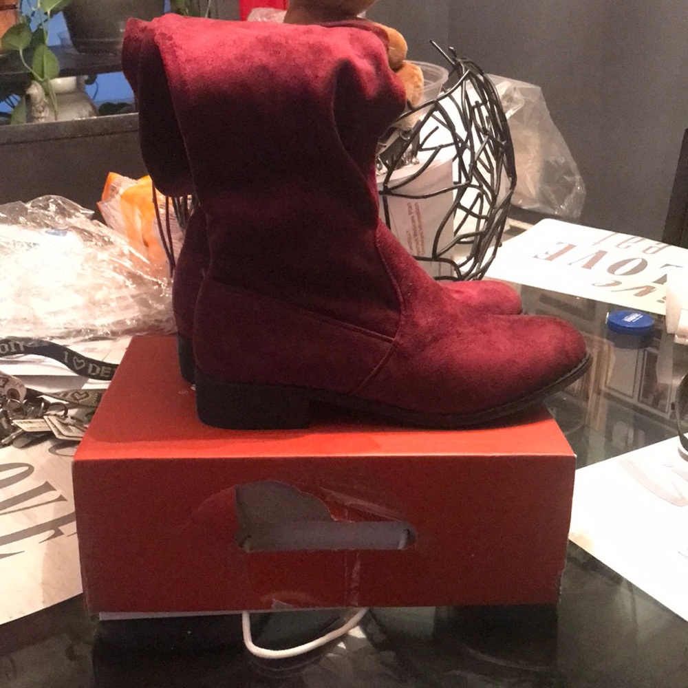 Tall height suede Burgundy boots